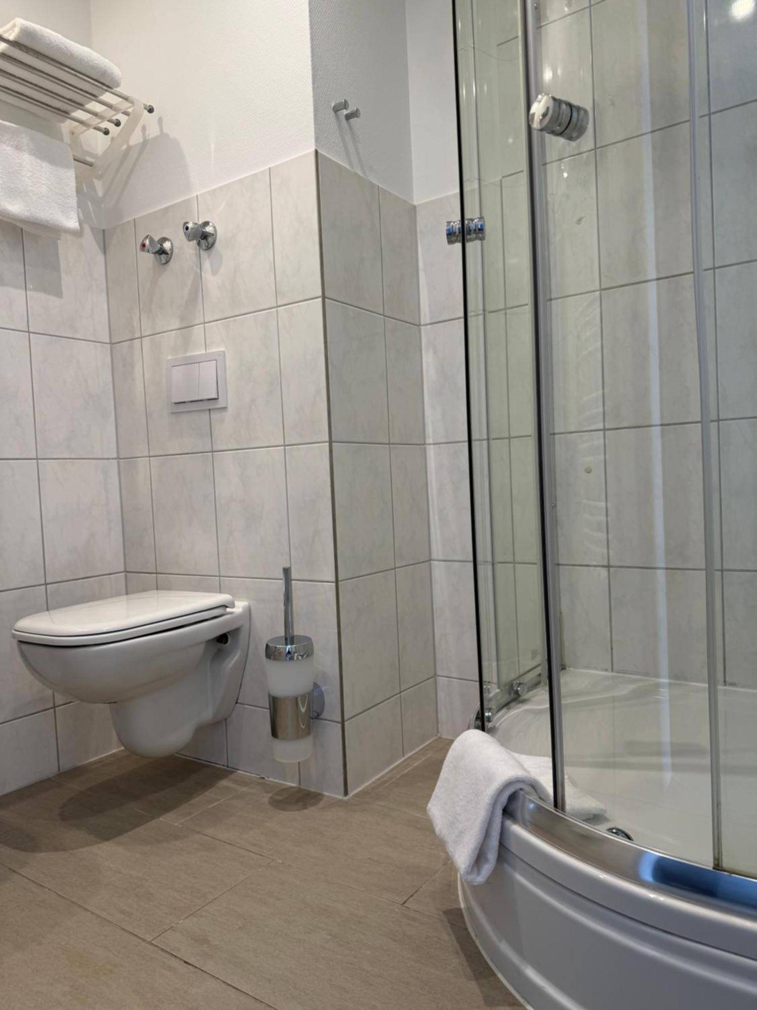 Skyline Hotel Hannover Bagian luar foto