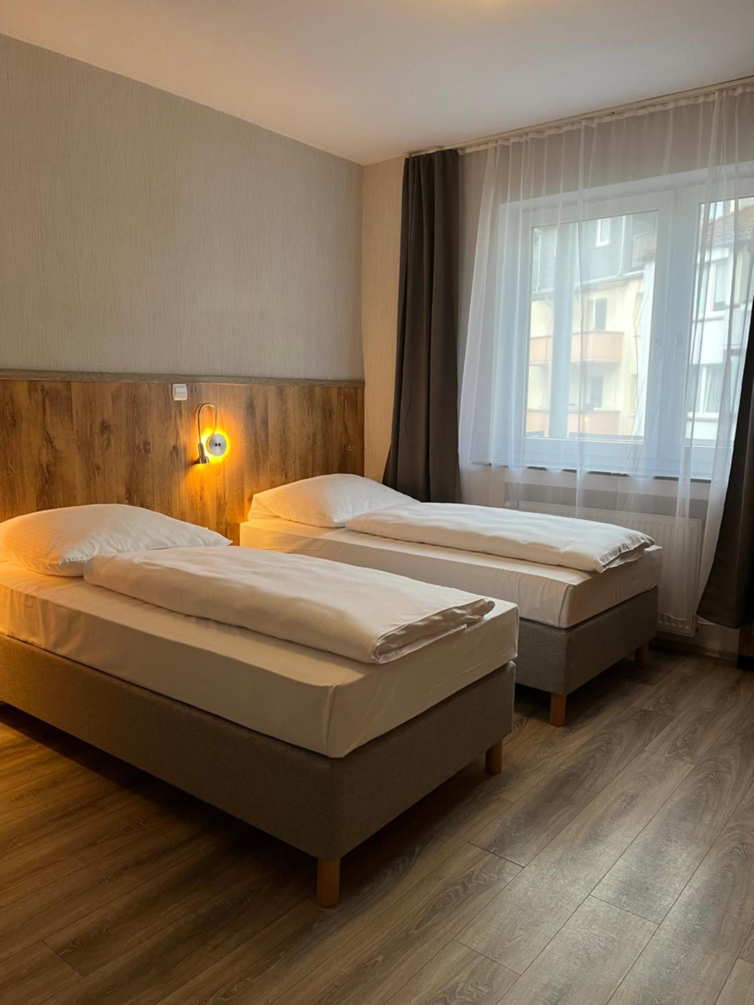 Skyline Hotel Hannover Bagian luar foto