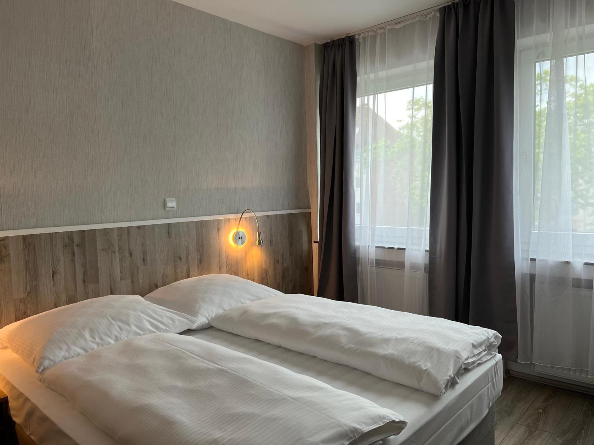 Skyline Hotel Hannover Bagian luar foto