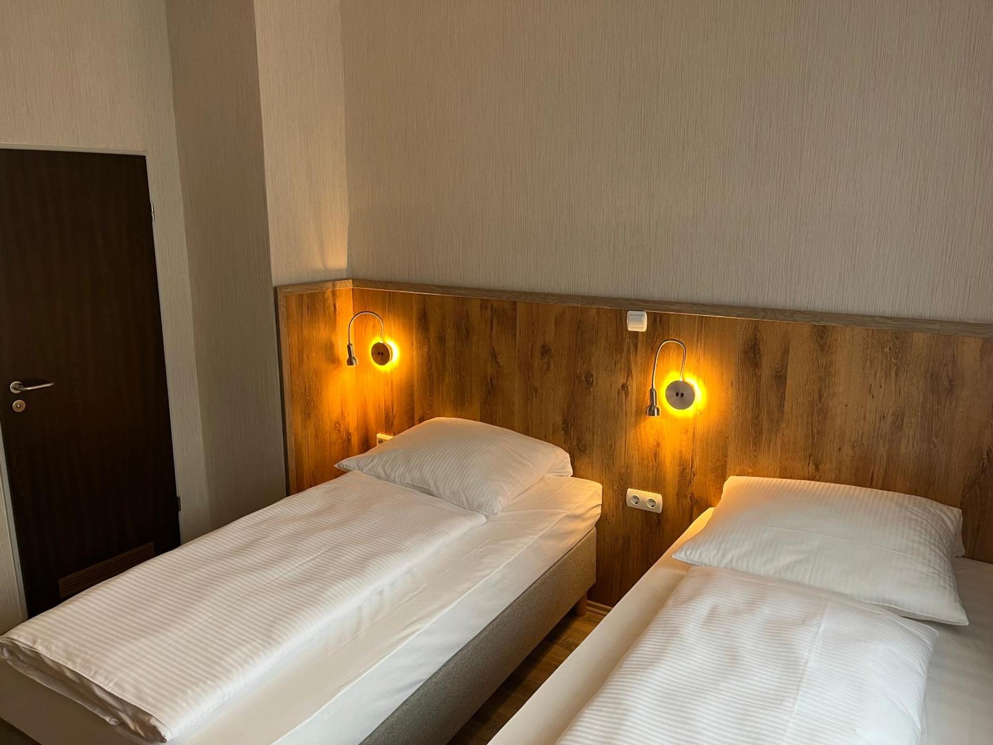 Skyline Hotel Hannover Bagian luar foto