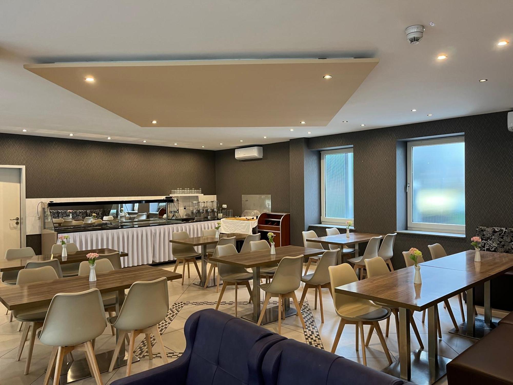 Skyline Hotel Hannover Bagian luar foto