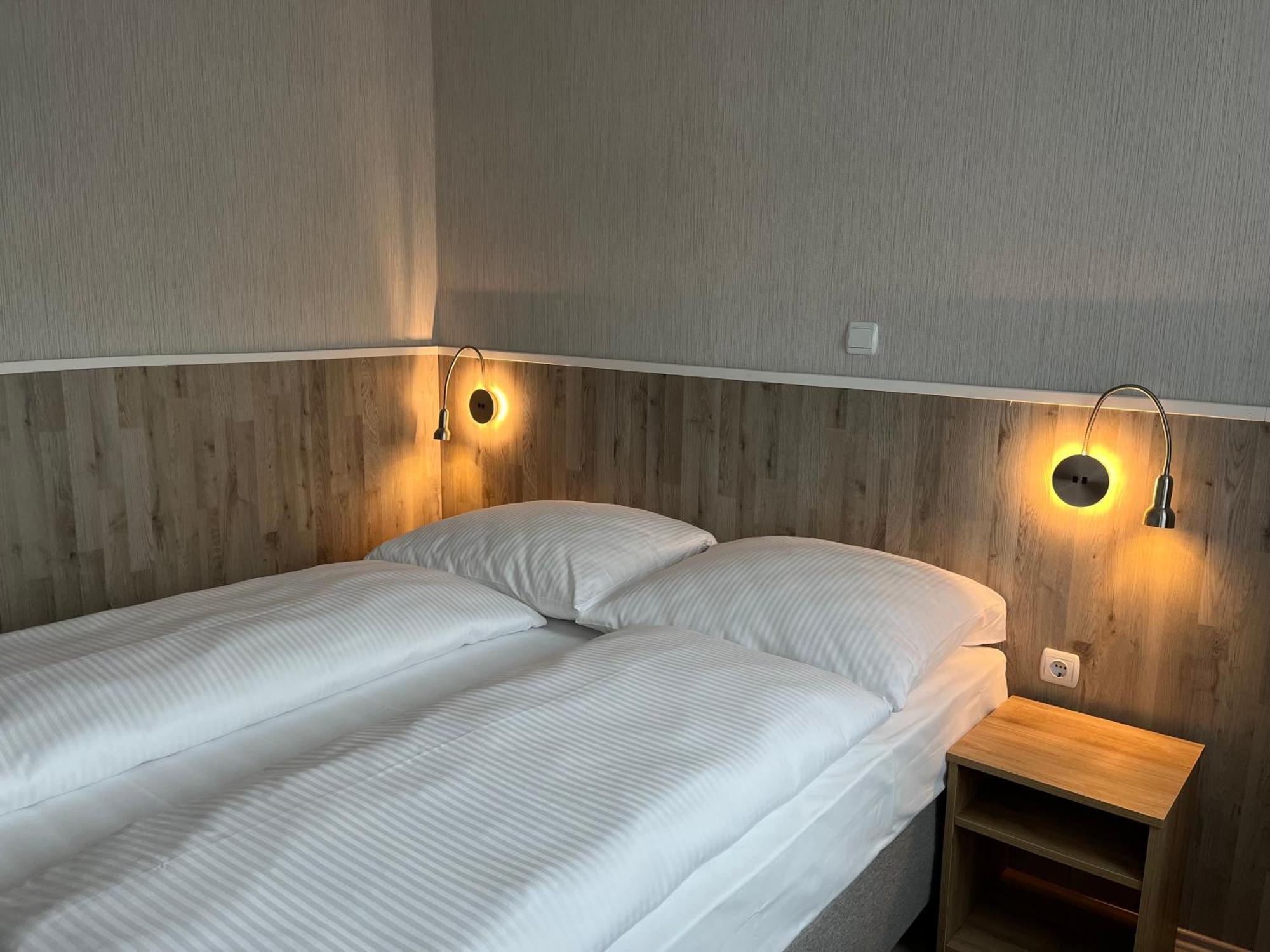 Skyline Hotel Hannover Bagian luar foto